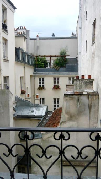 Le Regrattier St Louis Apartment *